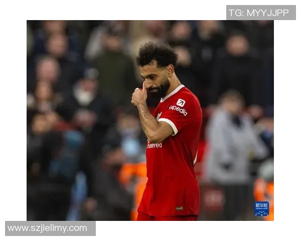 当今英超联赛中备受瞩目的现役足球明星盘点与分析